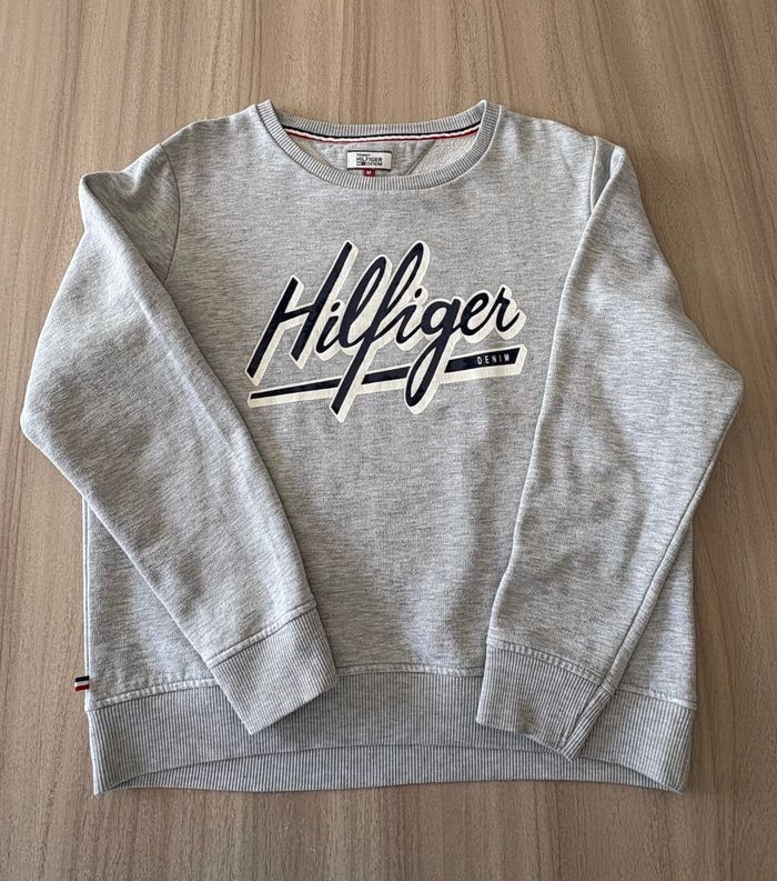 Sweat Tommy Hilfiger – Couleur gris - Taille M - Gros logo poitrine - photo numéro 2