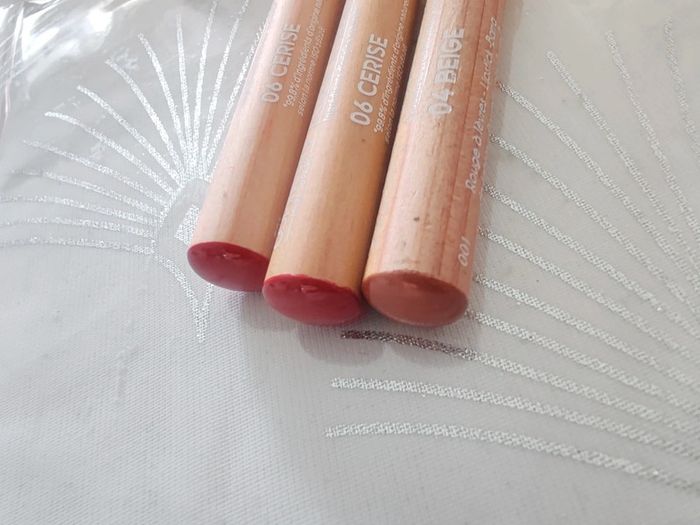 3 crayons rouge a lèvres bio - photo numéro 3