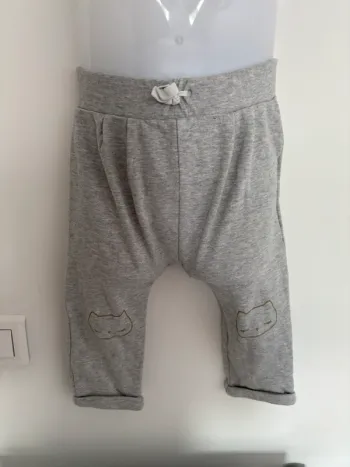 Pantalon Sarouel Gris Kiabi - Taille 24 mois