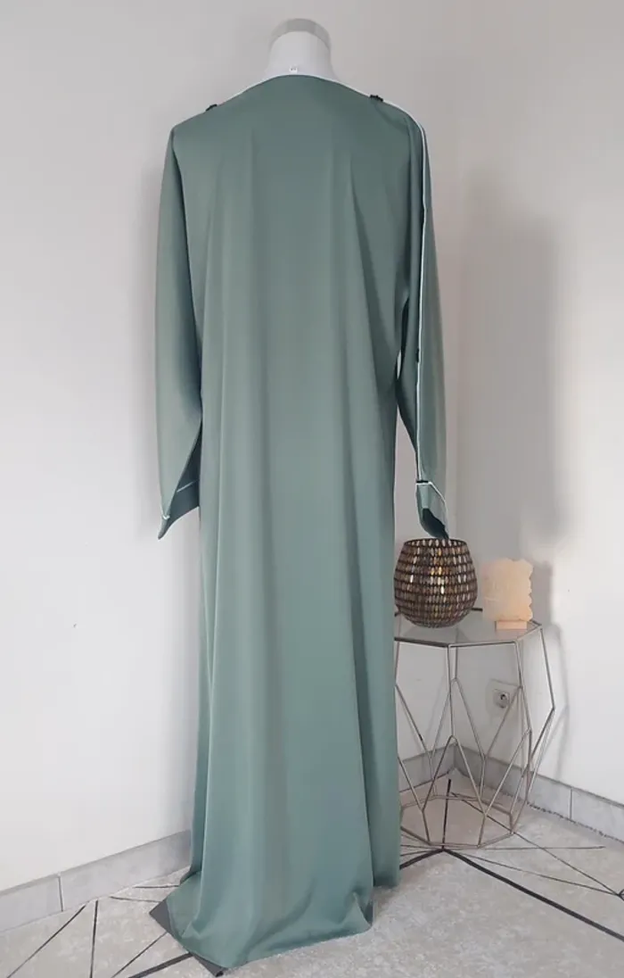 Robe verte claire émiratie neuve - photo numéro 7