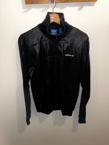 Veste Adidas noire – sport & style réunis