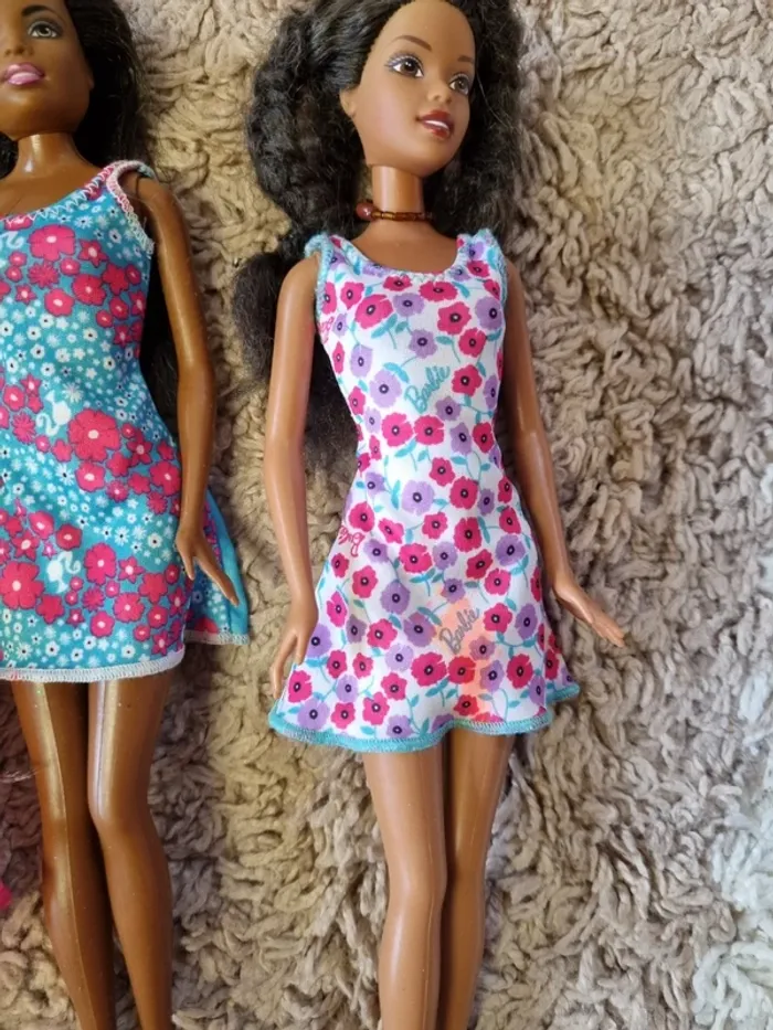 lot poupées barbies - photo numéro 3