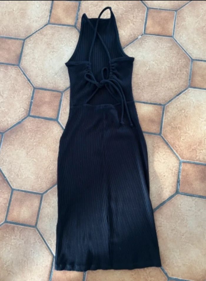 Robe moulante - photo numéro 2