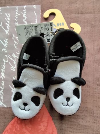 Chaussons taille 22 Kiabi