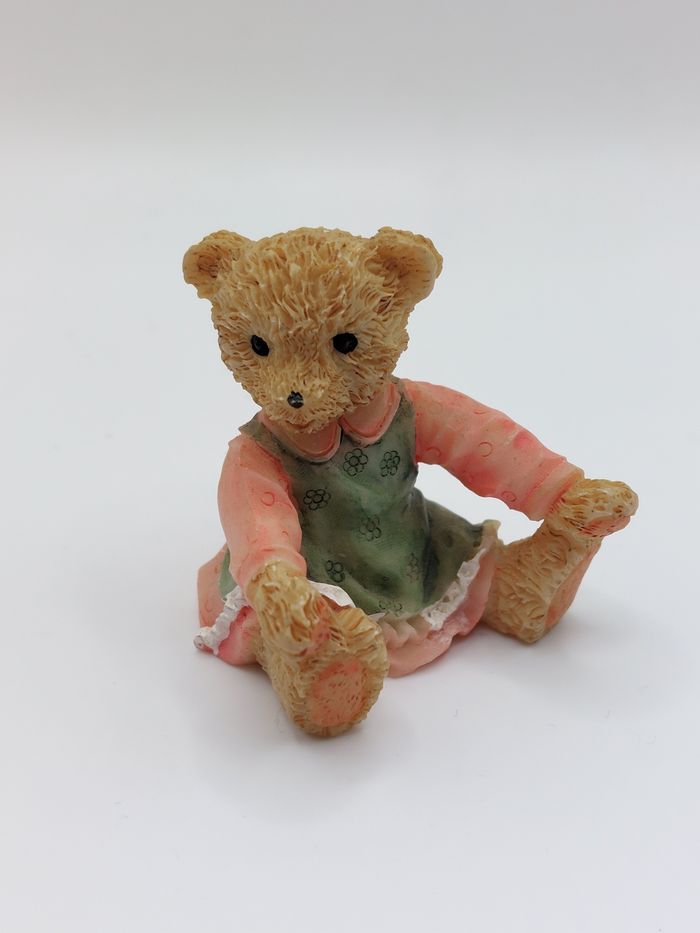 Petite figurine ours oursonne en robe Vintage 4,5 cm - décoration - collection