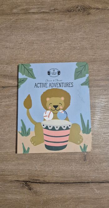 Livre marionnette Sostrene Grene