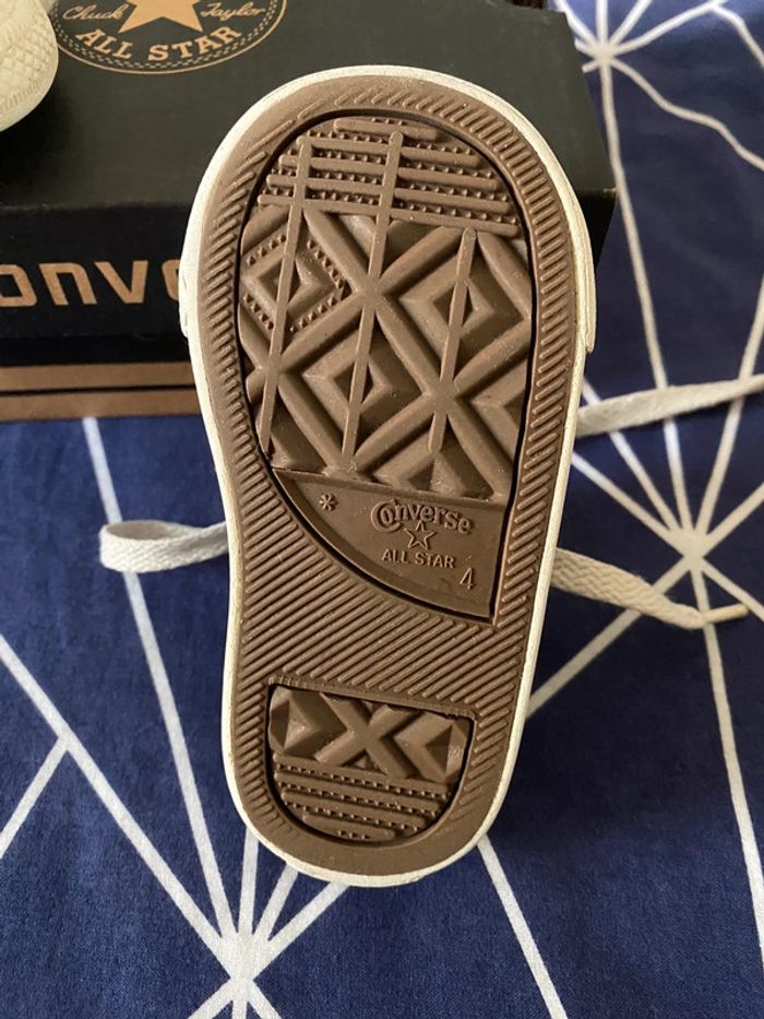 Chaussure converse taille 20 - photo numéro 2