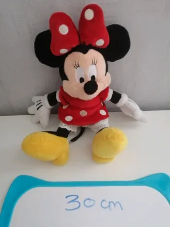 Peluche minnie rouge