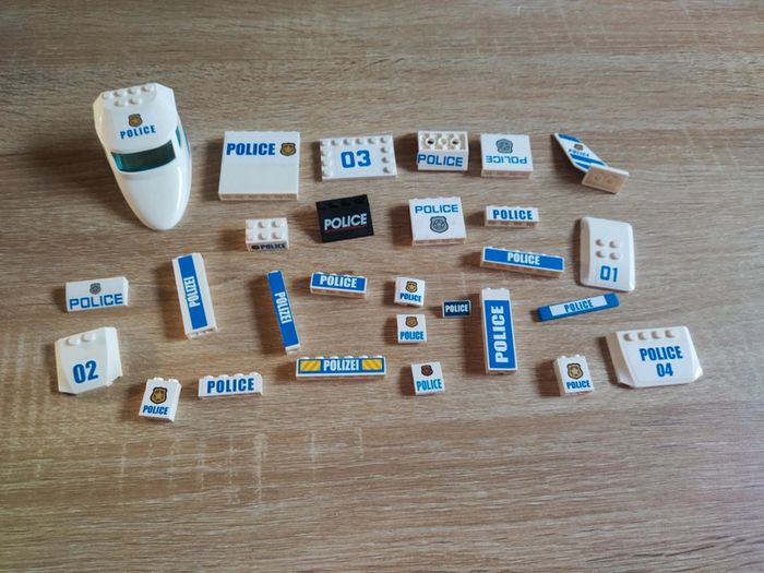 Lego city police lot 28 pièces divers - photo numéro 2