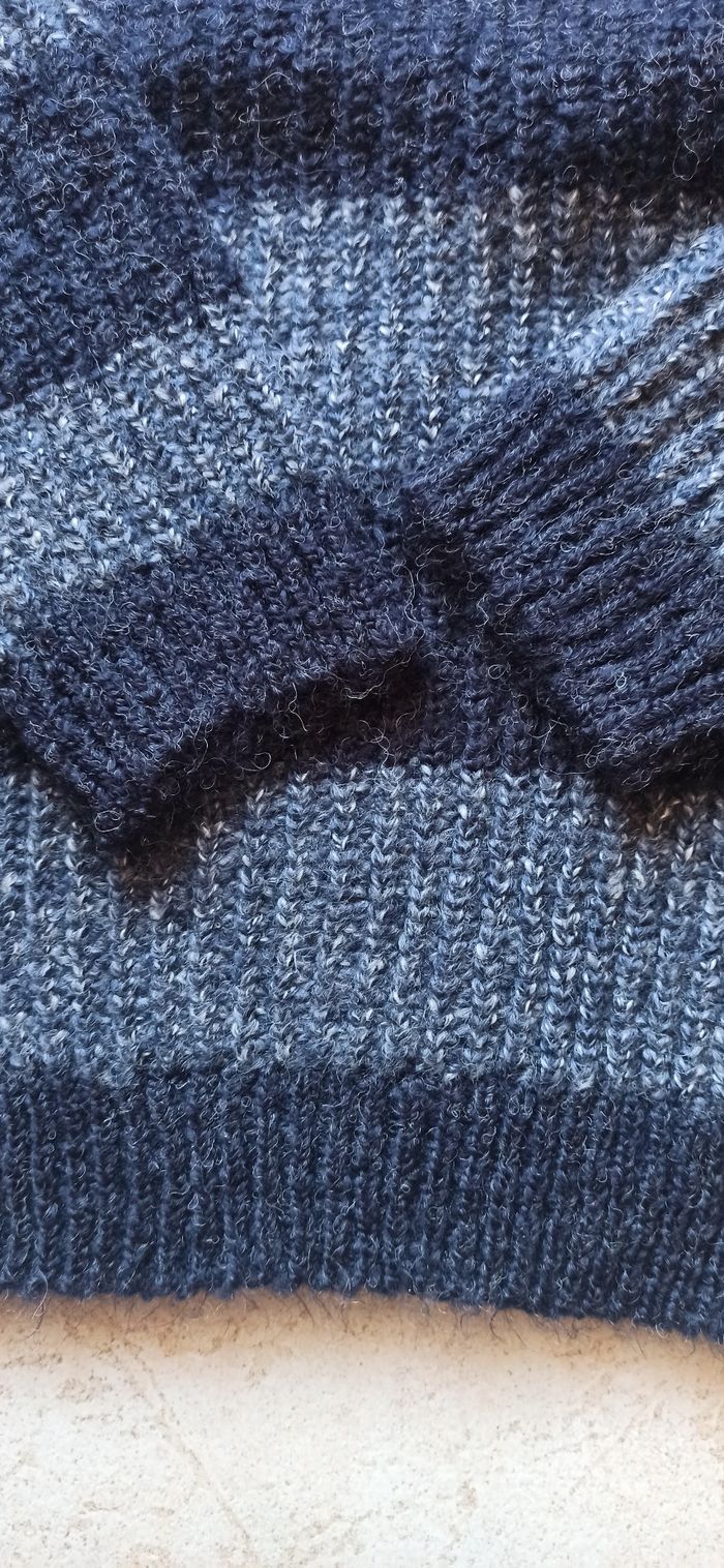 Pull hiver taille 12 ans - photo numéro 2