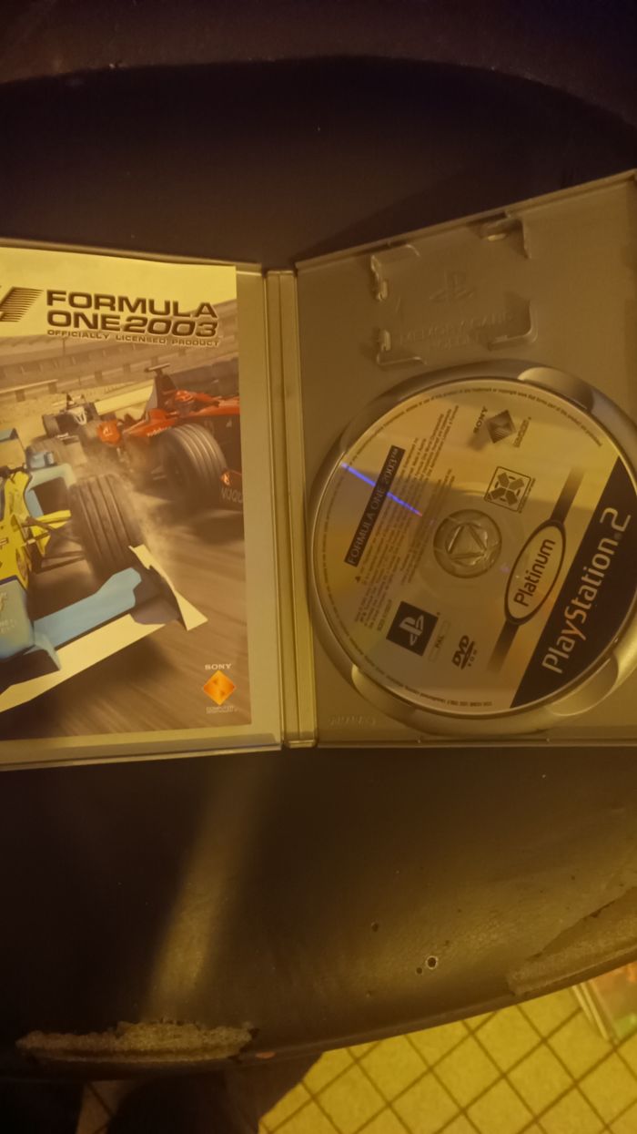 Formula One 2003 sur ps2 - photo numéro 2