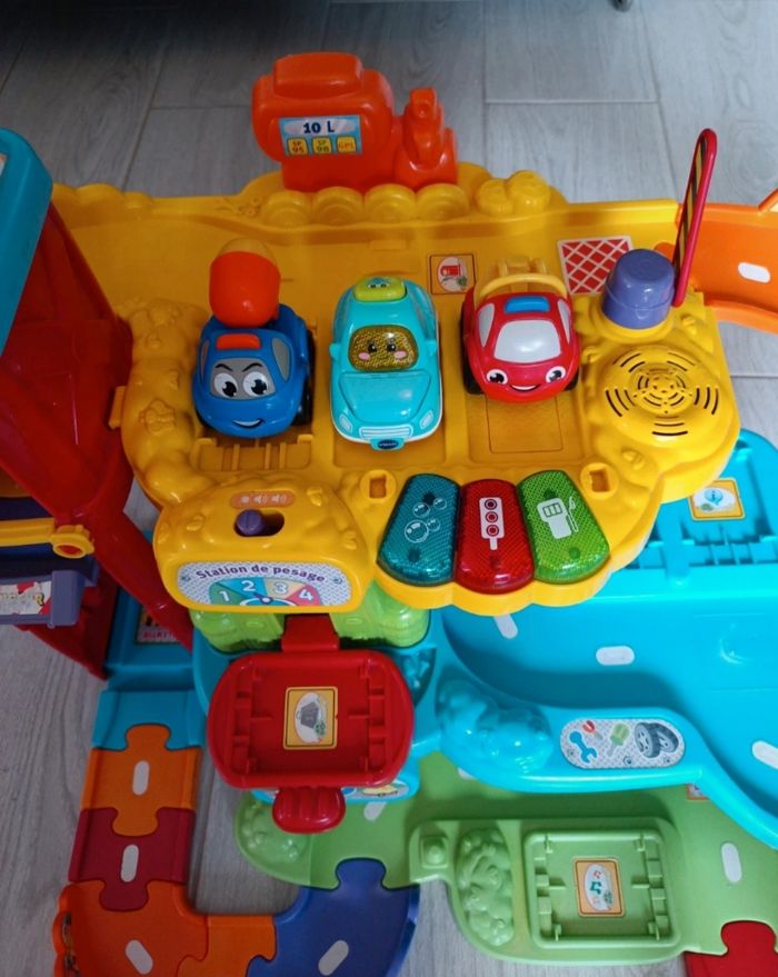 Maxi garage éducatif Tut Tut Bolides - Vtech - TBE - photo numéro 3