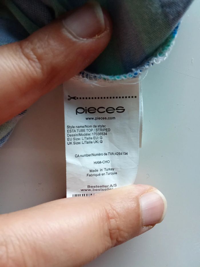 Robe épaules dénudées taille L - photo numéro 4