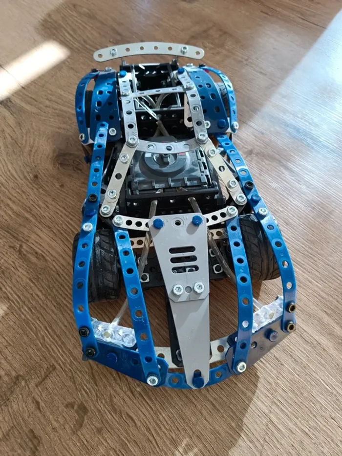 Mecano supercar