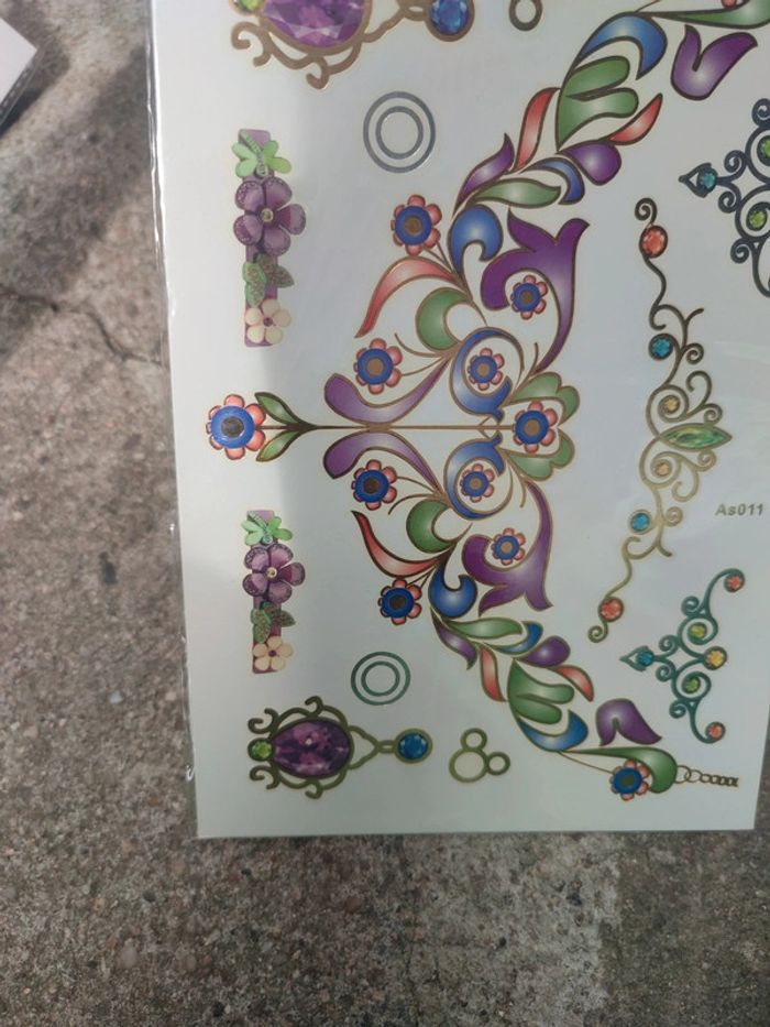 Tatouage plaquette temporaire - photo numéro 3