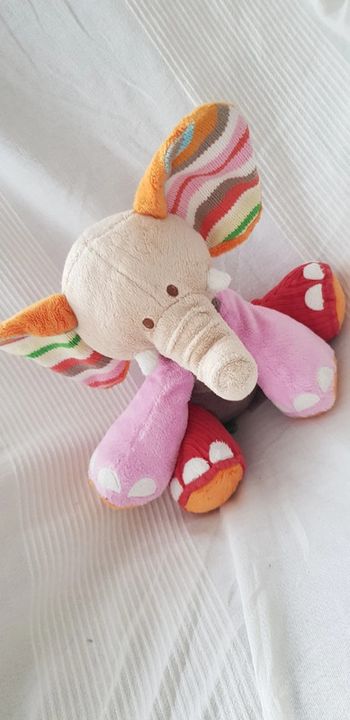 Éléphant  happy horse