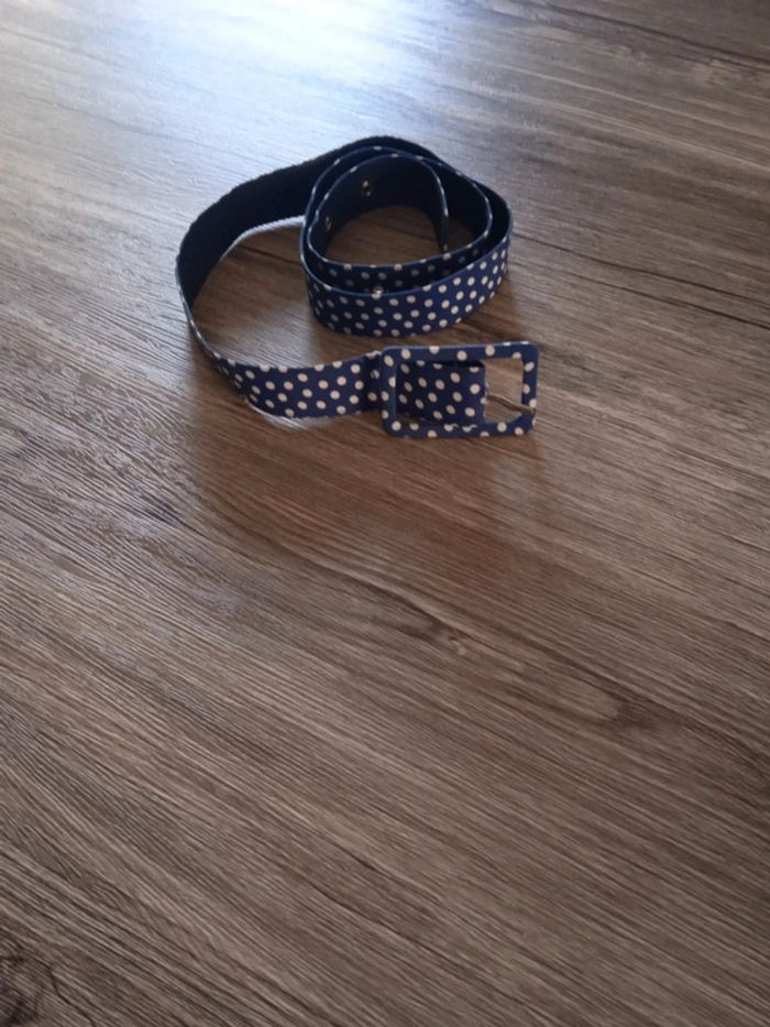 Ceinture longueur 80 cm - largeur 2,5 cm