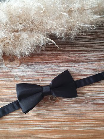 Noeud papillon noir satiné