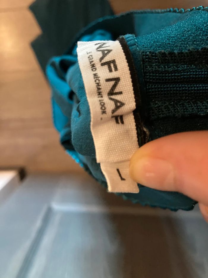 Jupe Naf Naf taille L soit 40/42 - photo numéro 3