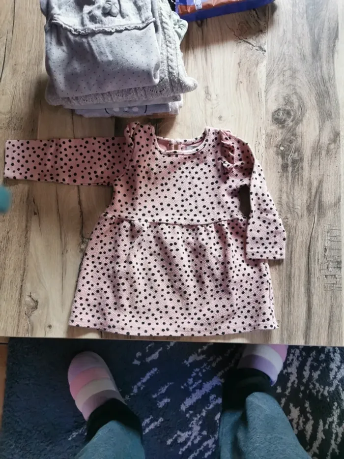 Lot pull + robe pull + gilet - photo numéro 11