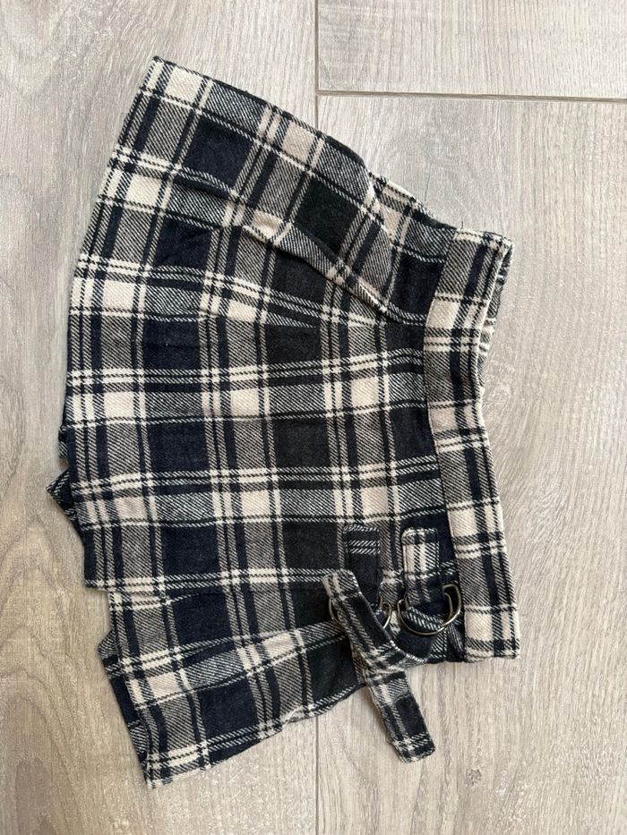 Jupe short - photo numéro 2