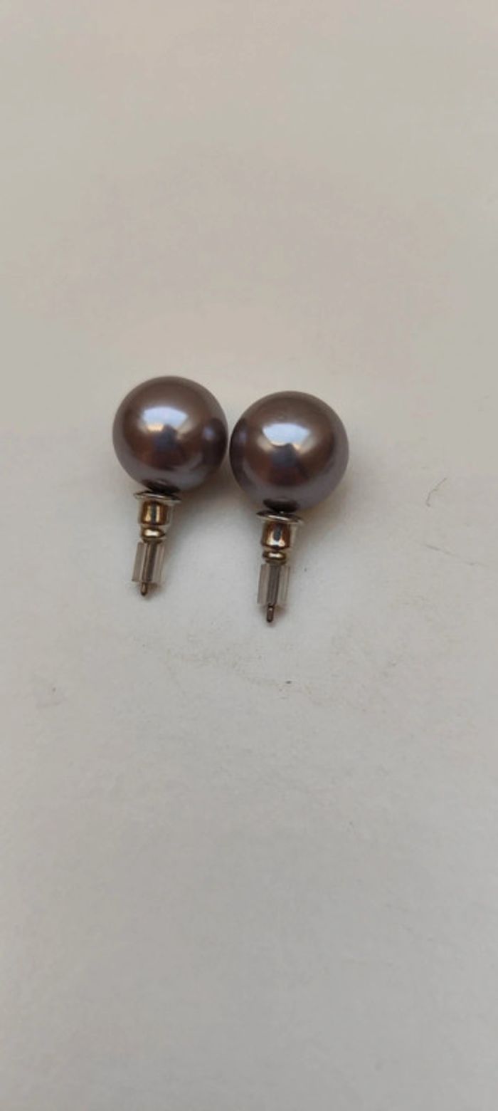 Lot de deux paires de boucles d'oreilles perles grise - photo numéro 2