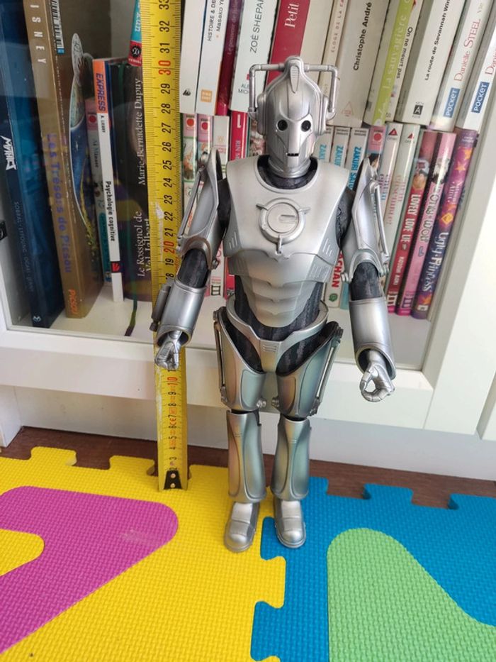 Figurine doctor who