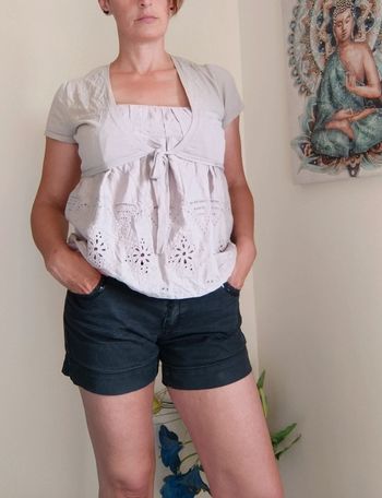 Blouse manches courtes avec empiècements Boléro