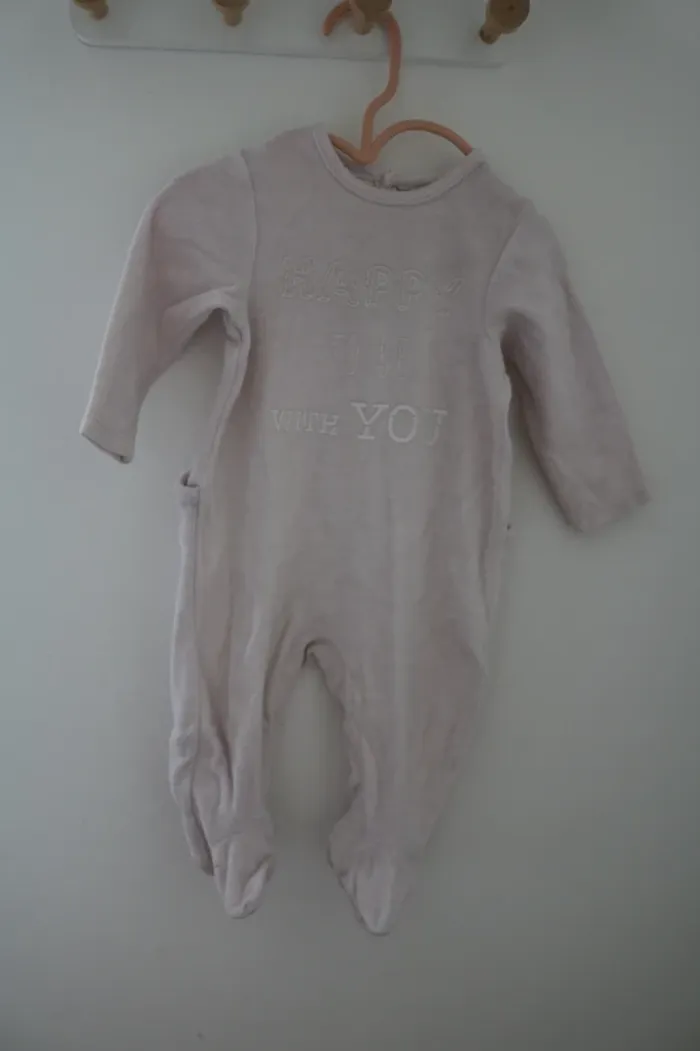 Lot pyjamas hiver fille 6 mois - photo numéro 2