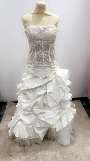 Robe de mariée de marque française