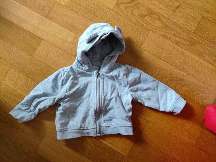Sweat gris 6 mois