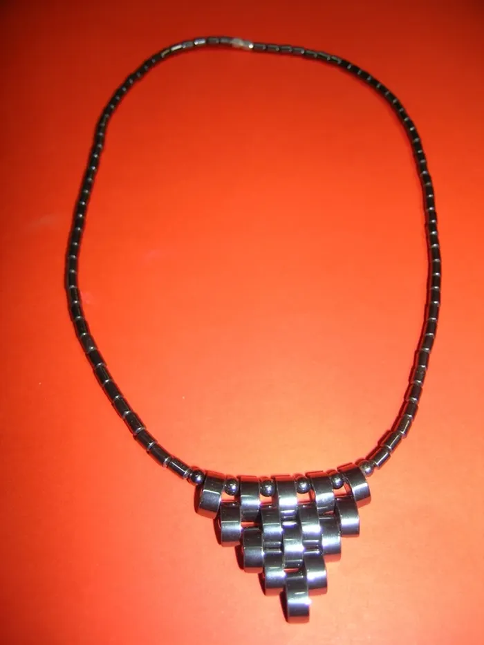 Collier artisanal en agate naturel noir - photo numéro 2