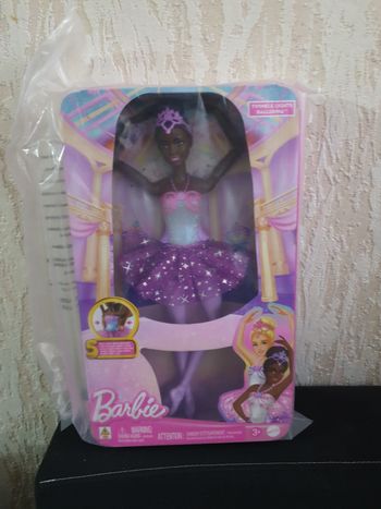 BARBIE DANSEUSE ETOILE NEUF