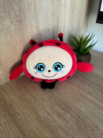 Peluche coccinelle squishimals gipsy