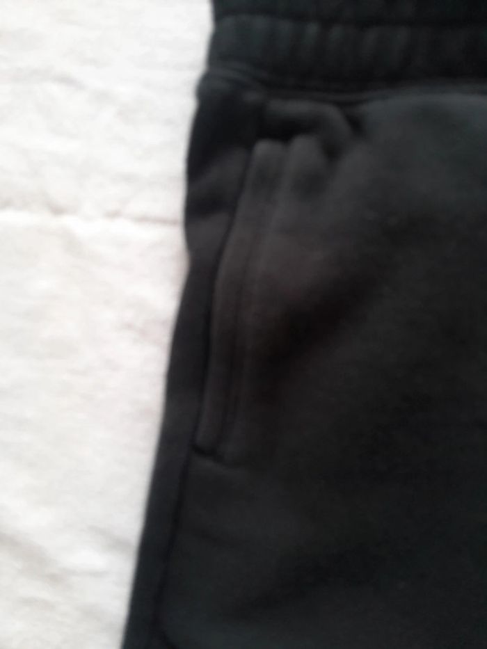 Beau pantalon de jogging imprimé doré et Puma - photo numéro 6