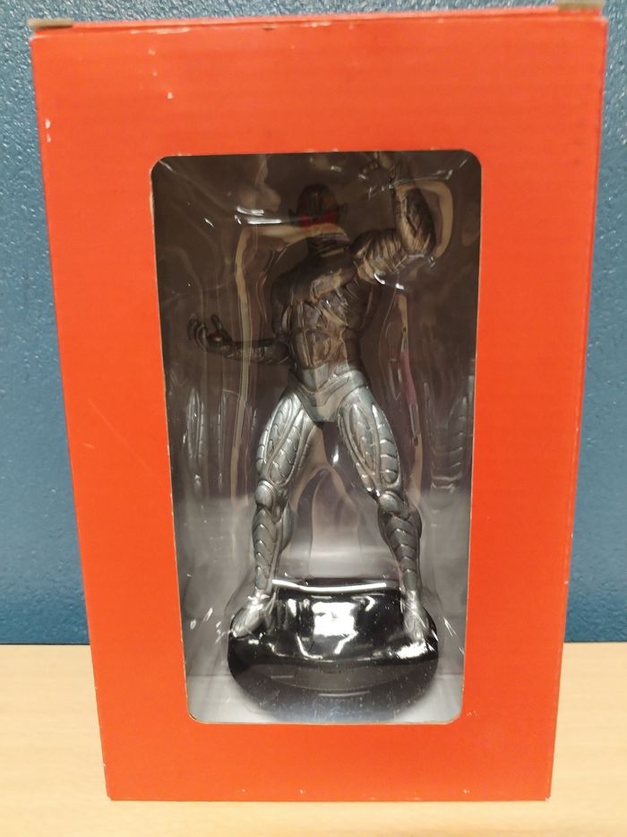 Figurine marvel ultron - photo numéro 2