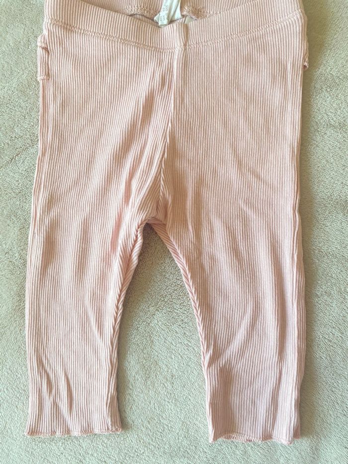 Legging h&m taille 2/4 mois - photo numéro 2