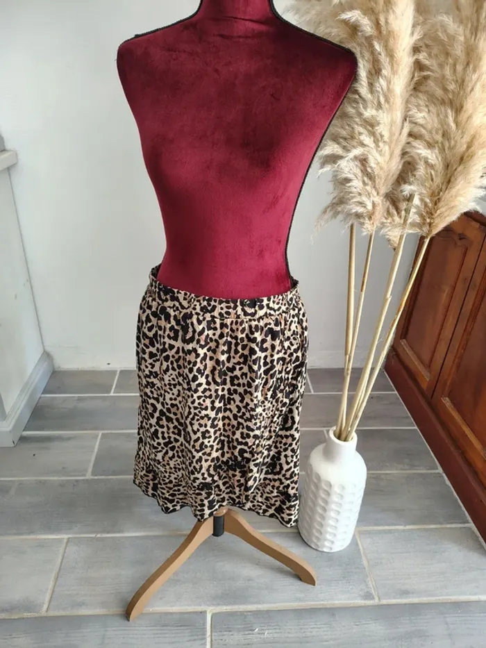 Jolie jupe femme motif léopard 🎀 40