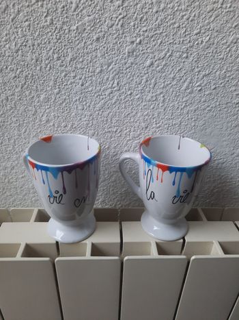  Deux grandes Tasses 