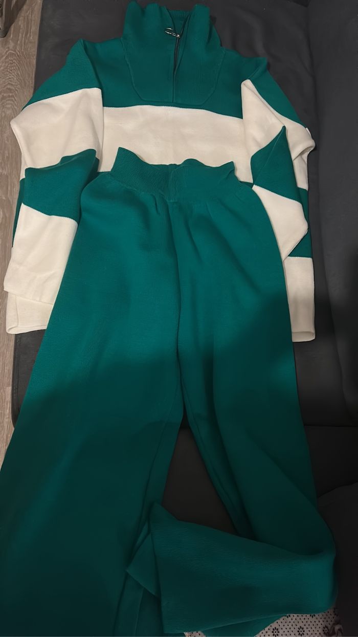 Ensemble. De taille L