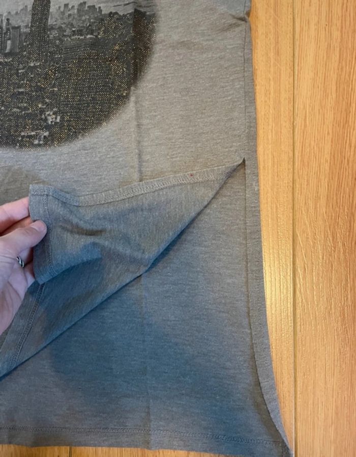 T shirt gris - photo numéro 4