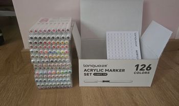 Lot de 14 boites feutres acryliques Languo