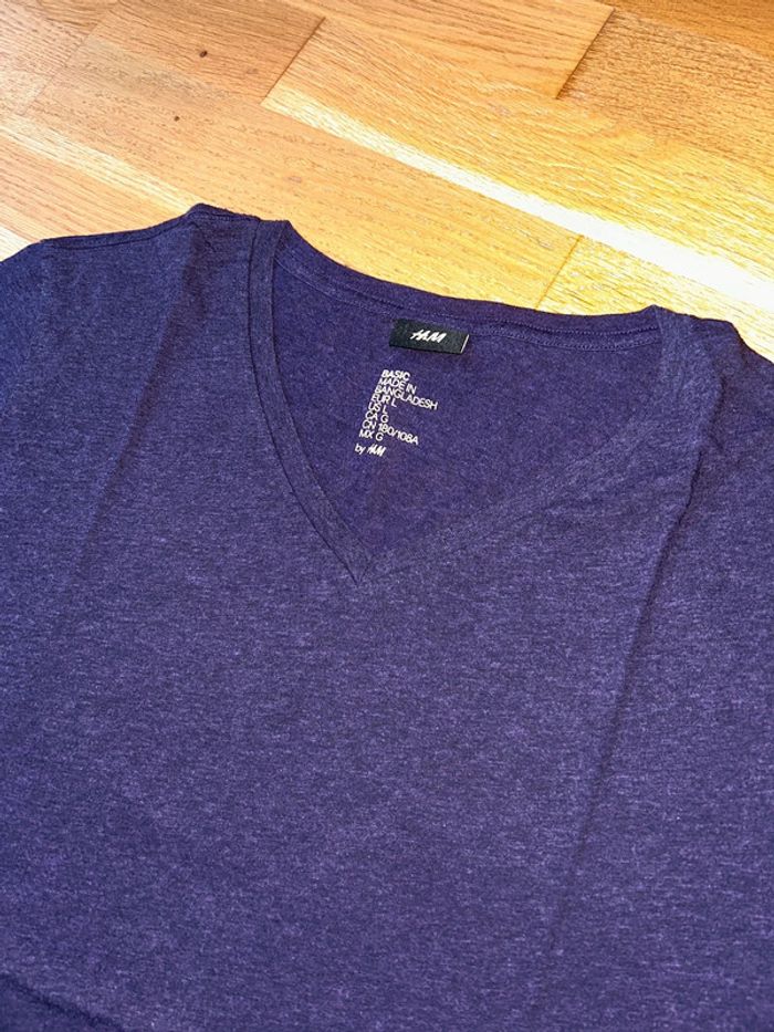 T-shirt manches courtes col v uni homme H&M - photo numéro 2