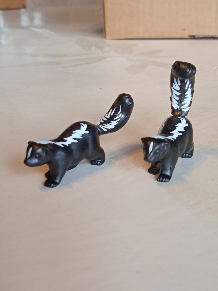 2 moufettes playmobil - photo numéro 2