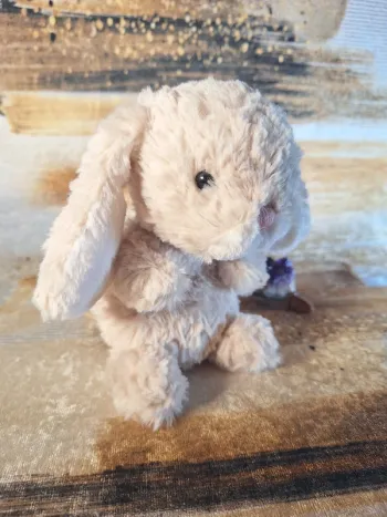 cute tiny Yummy Bunny (beige)