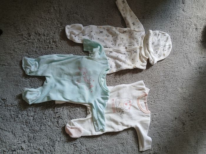 Lot de 9 pyjama, 1mois - photo numéro 2