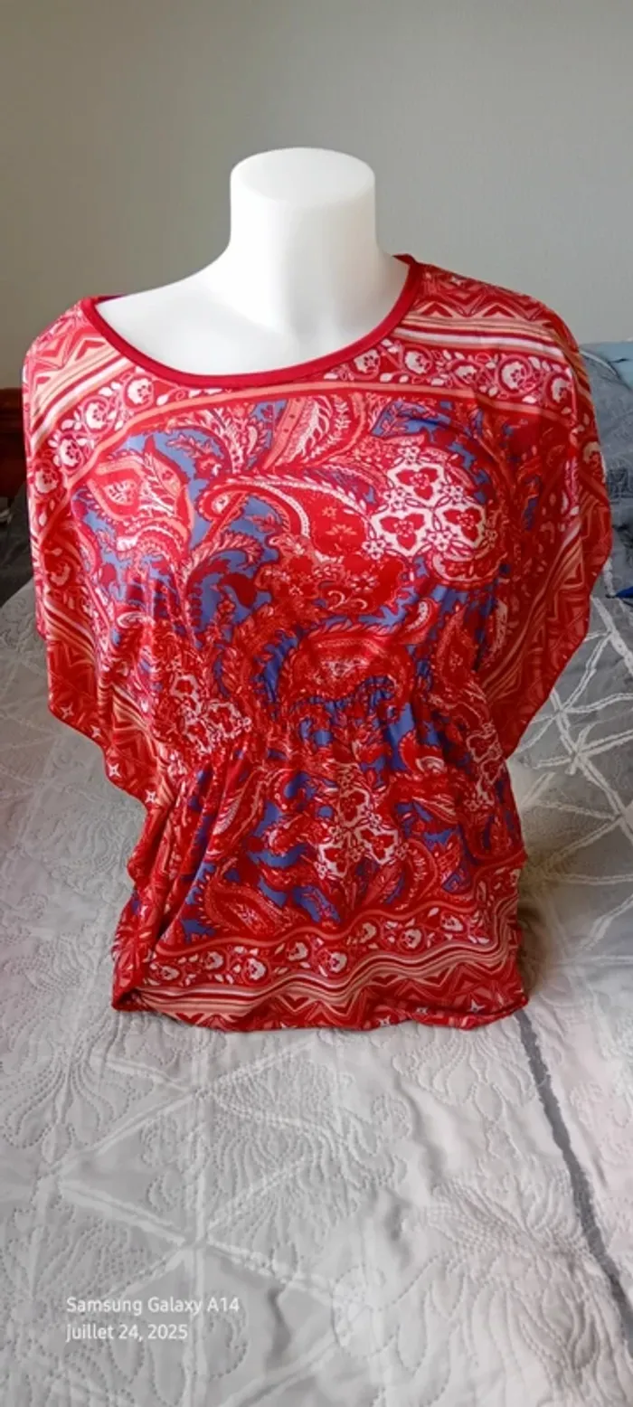 Tunique poncho manches papillon volantées motif floral rouge femme Taille 2 Toumaï