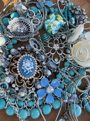 Lot bijoux mystère / boîte bijoux mystère / jarre bijoux mystère / box bijoux mystère / pot bijoux mystère 