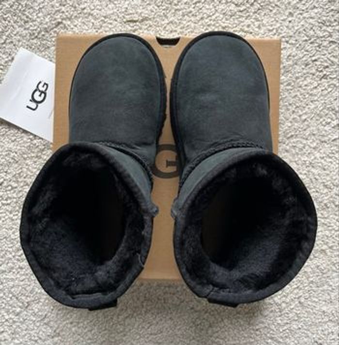 Bottines UGG Mini Platform - Taille 38 - Neuves - photo numéro 5