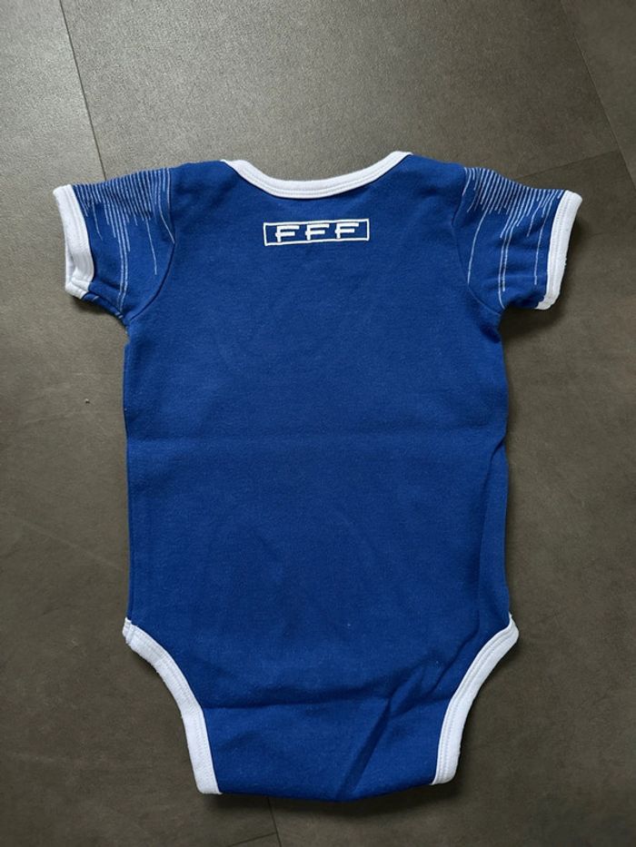 Body 6 mois FFF - photo numéro 4